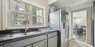 2142 W Rosemont Avenue Gallery 6