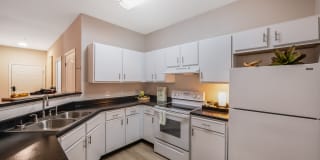 Ashbury Square Gallery 38