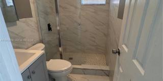 5721 SW 41st St Gallery 2