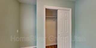 379 E 600 S Gallery 12