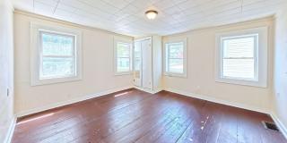 4-Bed Farmhouse Minutes from UVM Campus (30 Chase St) Gallery 29