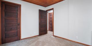 Spacious 3 Bed, 2 Bath in Newark - Move-In Ready Gallery 30