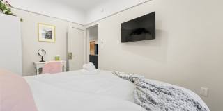 700 Avenue C Gallery 8