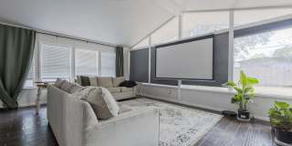 4526 Lyceum Gallery 1