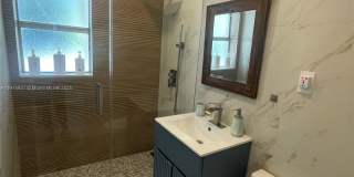 1211 NE 15th Ave Gallery 7