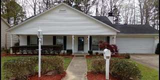 1009 Foxwood Drive Gallery 1