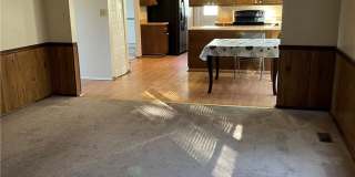 1293 Manor Dr Gallery 3