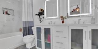 13300 Morris Road Gallery 22