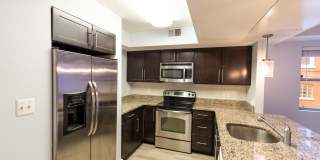 Updated one bed/one bath E Cap Condo, in-unit washer/dryer Gallery 6