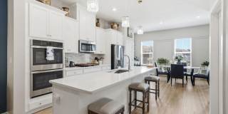 18359 MOSS GARDEN Road Gallery 11