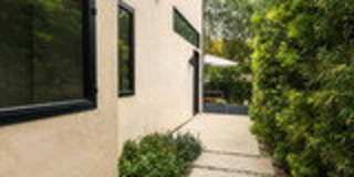 1216 1/2 Arizona Avenue Gallery 1