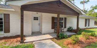 605 Honeysuckly Lane Gallery 1