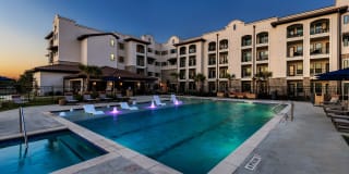 Arista at Riverstone Age 55+ Apartment Homes Gallery 2