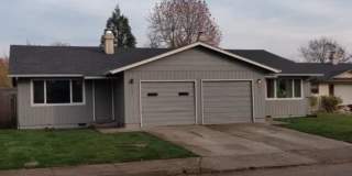 Updated 2-Bedroom Duplex in Thurston Springfield Neighborhood Gallery 1