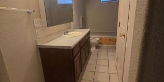 4Bedroom in Great Neighborhood Available ASAP! 4Bedroom in Great Neighborhood Available ASAP! Gallery 37