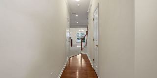 Beautiful  3 bedroom Townhome Living in Apex, NC Gallery 6