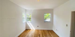 6881 Bay Dr Gallery 11