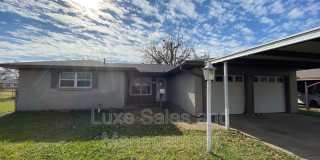 406 W. Douglas Dr Gallery 1