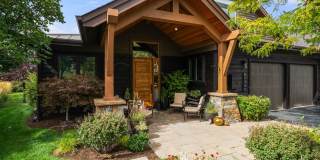 Fully Furnished Tetherow 3 Bed/3.5 Bath on the 11th Fairway Gallery 1