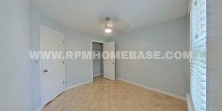Charming 3-Bedroom Home with Brand New Windows, Garden Yard and Coffee Bar in Navarre Gallery 13