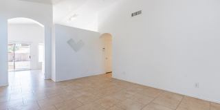 12471 W Holly Street Gallery 9