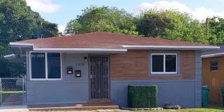 2470 NW 82nd St Gallery 1