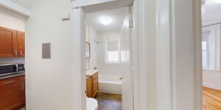 Nicely renovated studio in the heart of Fenway! Gallery 9