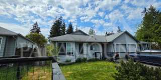 3-Bedroom Pet-Friendly Unit in Port Orchard Gallery 1