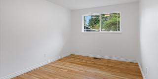 Remodeled Rambler with 2/Car garage, RV Parking and an Impressive Back Yard!!!!! Gallery 23