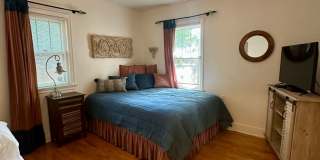 202 E Foster Ave Gallery 22