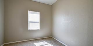 1317 South Pennsylvania Avenue | Springfield, MO 65807 COLLEGE PRE-LEASING – Fresh Interior Remodel – Walk to Campus Gallery 5