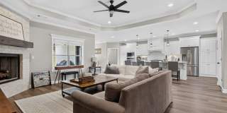 Fabulous Home in Miller's Glenn Gallery 7