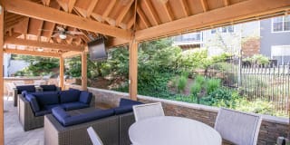 Highland Square Gallery 20