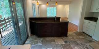 2620 N Taylor Gallery 8