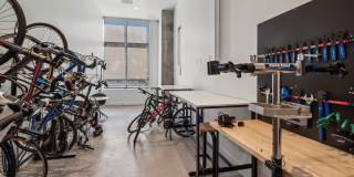 AMLI Broadway Park Gallery 28