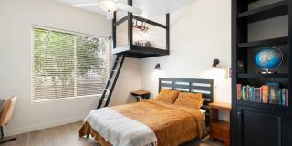 5404 E Lonesome Trail Gallery 12