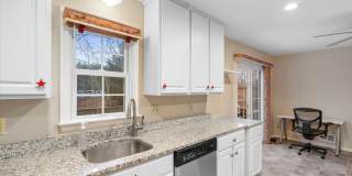 2048 PIERIS Court Gallery 14