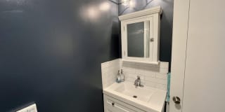 218 Marine Place Gallery 21