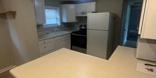 SPACIOUS 3 bed/2 bath with fenced yard and large deck! Gallery 26