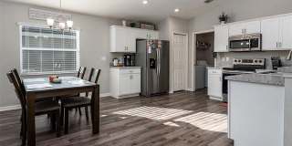 Gorgeous Three Bedroom in Towne Park Estates Gallery 5