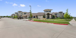 Sadler House Luxury Apartment Homes Gallery 53
