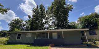 Spacious Open 3 Bedroom Home Gallery 1