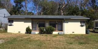 2 Bedroom Duplex on Hancock Street - Available NOW!! Gallery 1