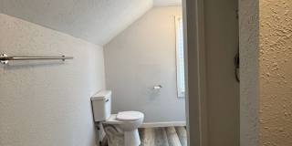 Cozy & Updated 1 Bedroom | 1 Bathroom Efficiency Apartment Cozy & Updated 1 Bedroom | 1 Bathroom Efficiency Apartment Gallery 12