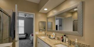 Two Bedroom with Garage near Grandview Gallery 8