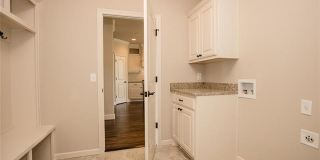 Beautiful Yorktown Home in Highly Desired Bixby West  School Gallery 21