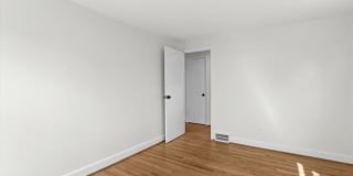 17421 Quincy Street Gallery 13