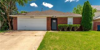 1103  SW Apache  DR Gallery 1