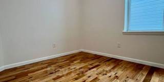 2131 W Master St Gallery 10