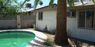 Spacious 4 Bed Home with Pool & Arizona Room Gallery 11